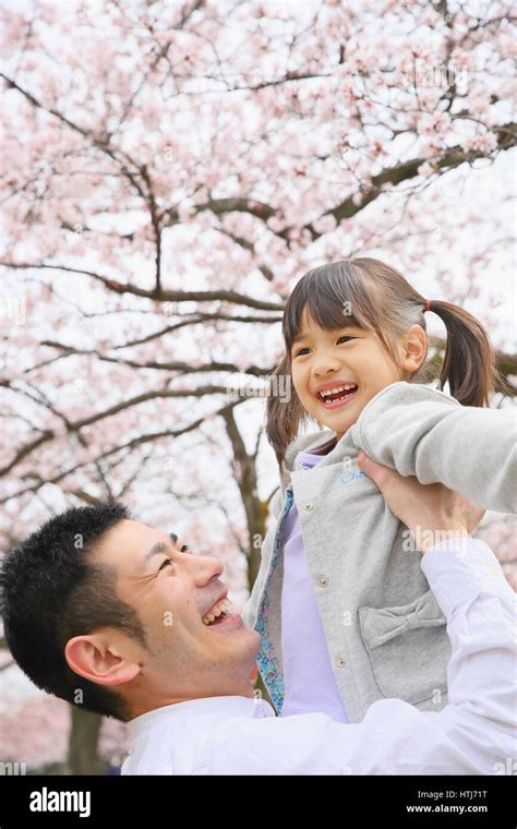 'japanese daughter and father' Search .